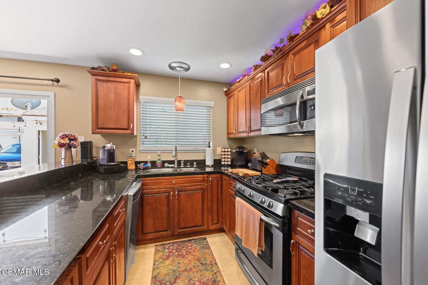 14988 Reedley Street, Unit B Moorpark, CA 93021 - Photo 6 of 26 14988-B Reedley-9