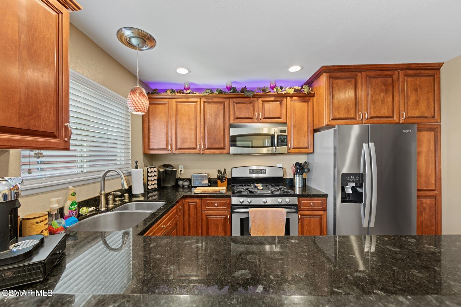 14988 Reedley Street, Unit B Moorpark, CA 93021 - Photo 7 of 26 14988-B Reedley-8