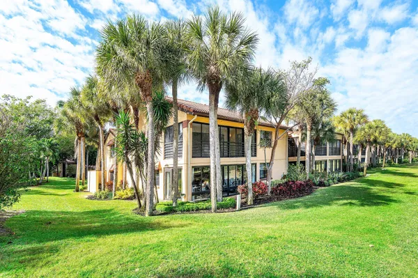 $3,000 | 11177 Aspen Glen Drive, Boynton Beach, FL 33437