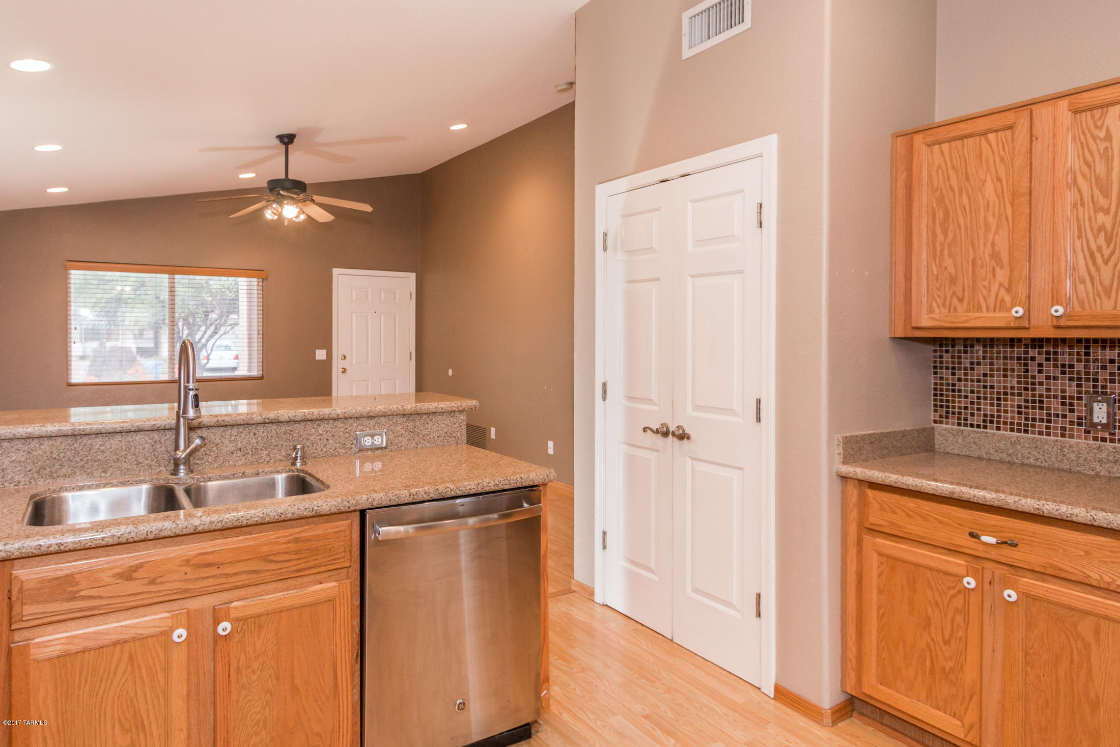 2547 Chisel Court Tucson, AZ 85755 - Photo 7 of 31
