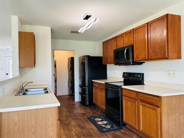 $3,670 | 765 Lowe Drive, Cedar Hill, TX 75104