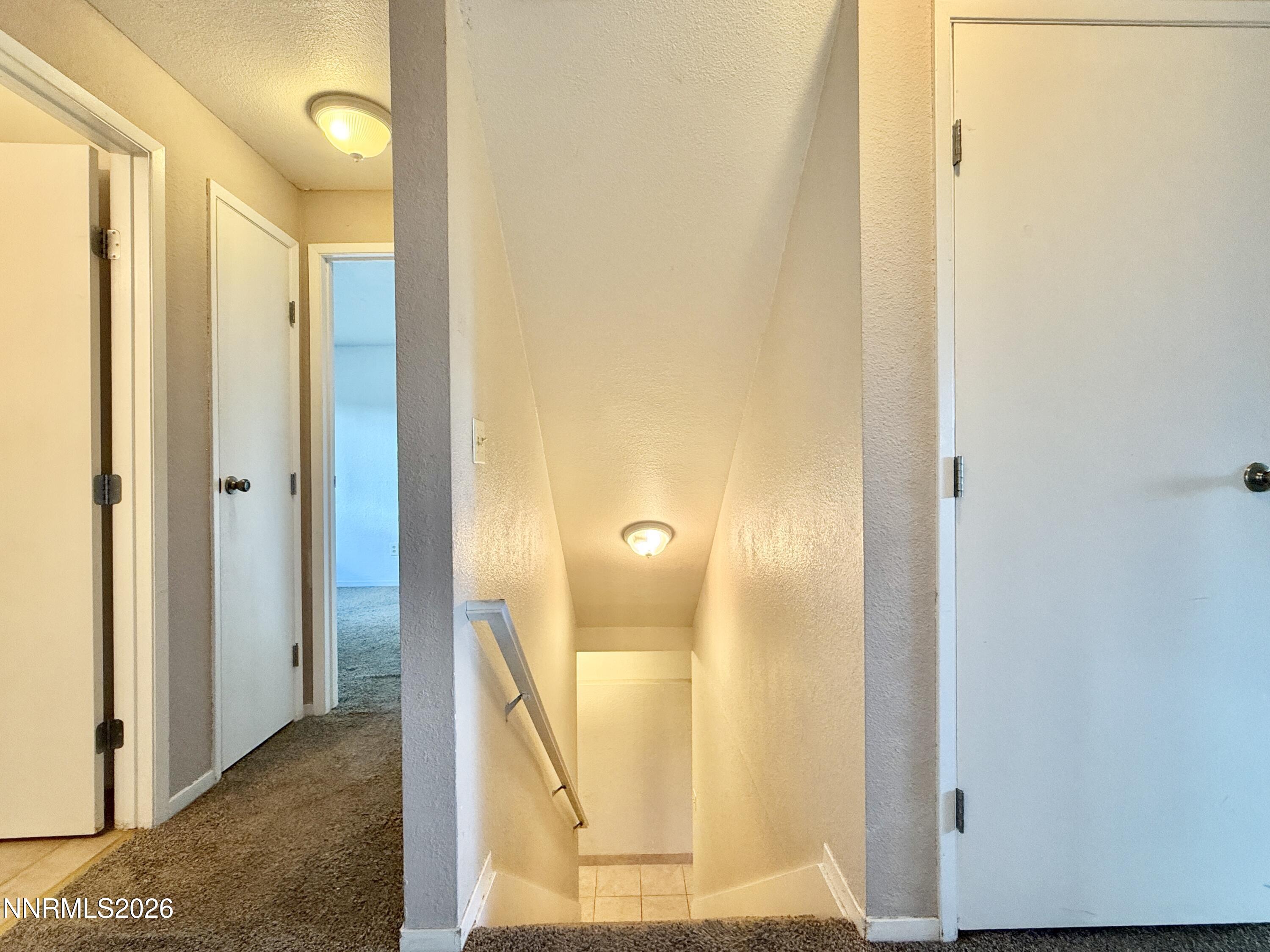 1095 Tudor Court Reno, NV 89503 - Photo 16 of 38 028