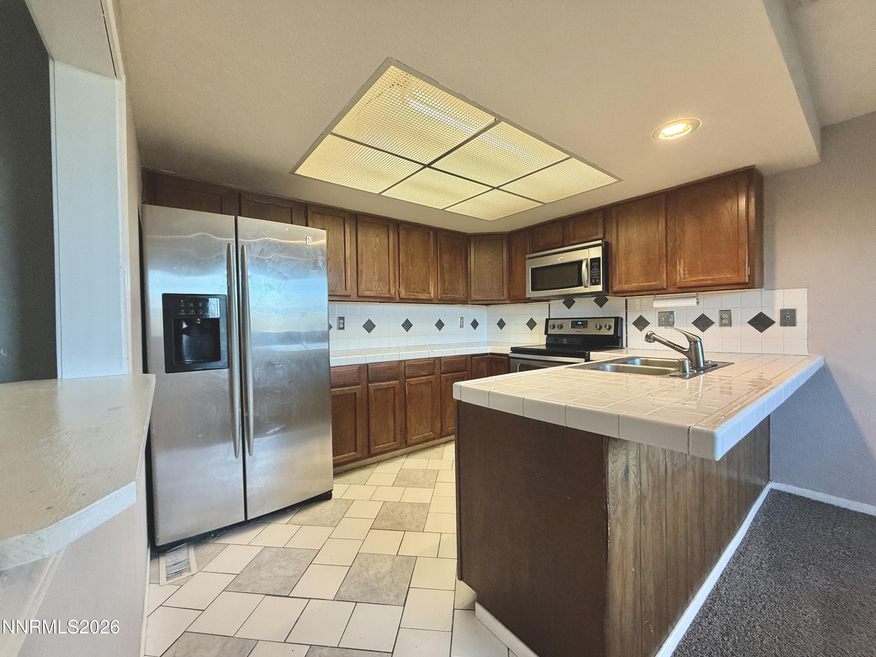 1095 Tudor Court Reno, NV 89503 - Photo 9 of 38 015