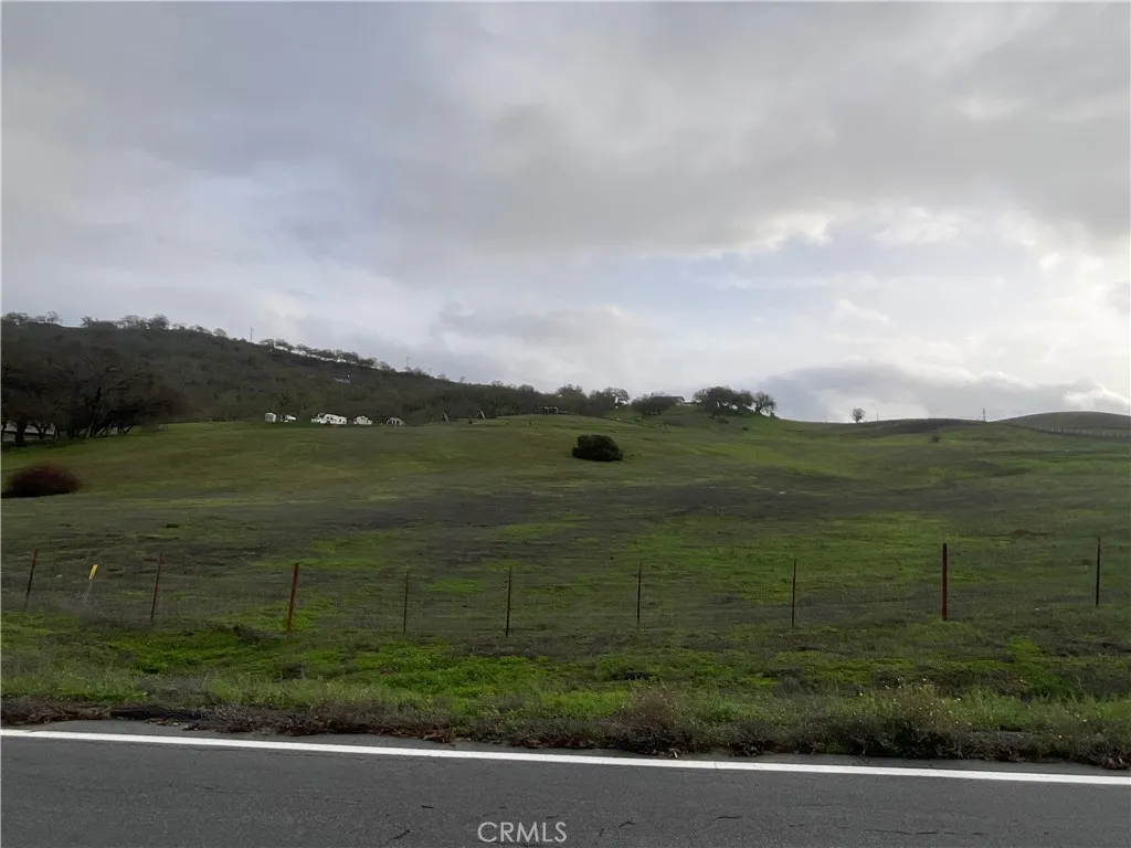 21 Interlake Road Bradley, CA 93426 - Photo 5 of 21