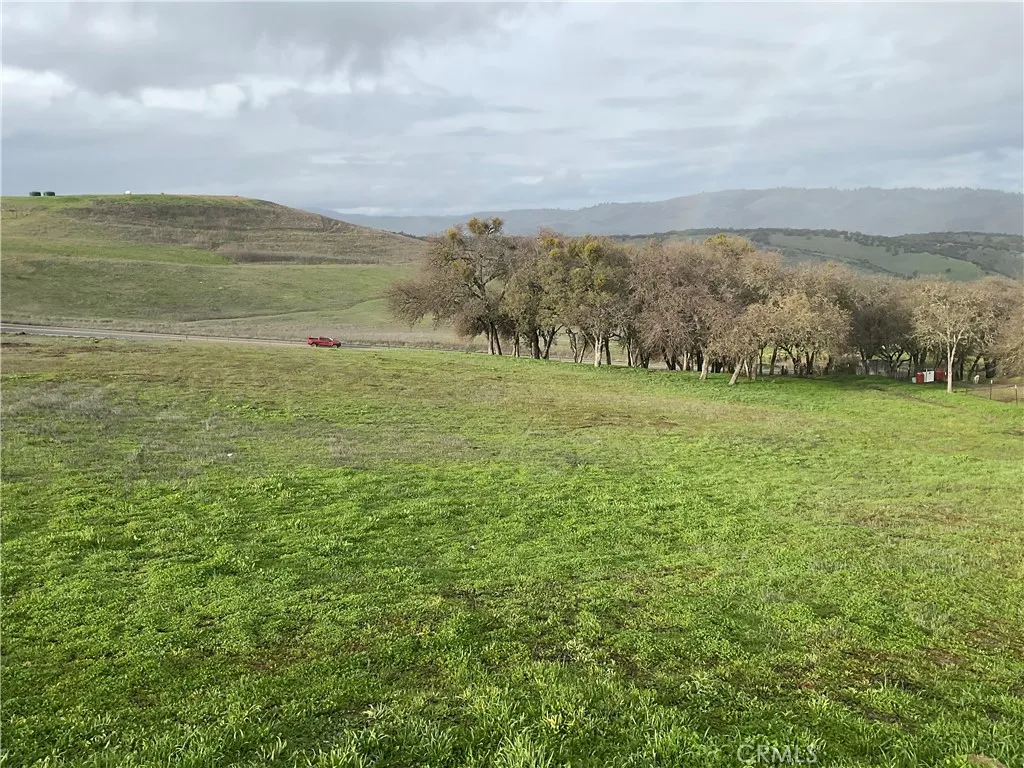 21 Interlake Road Bradley, CA 93426 - Photo 8 of 21