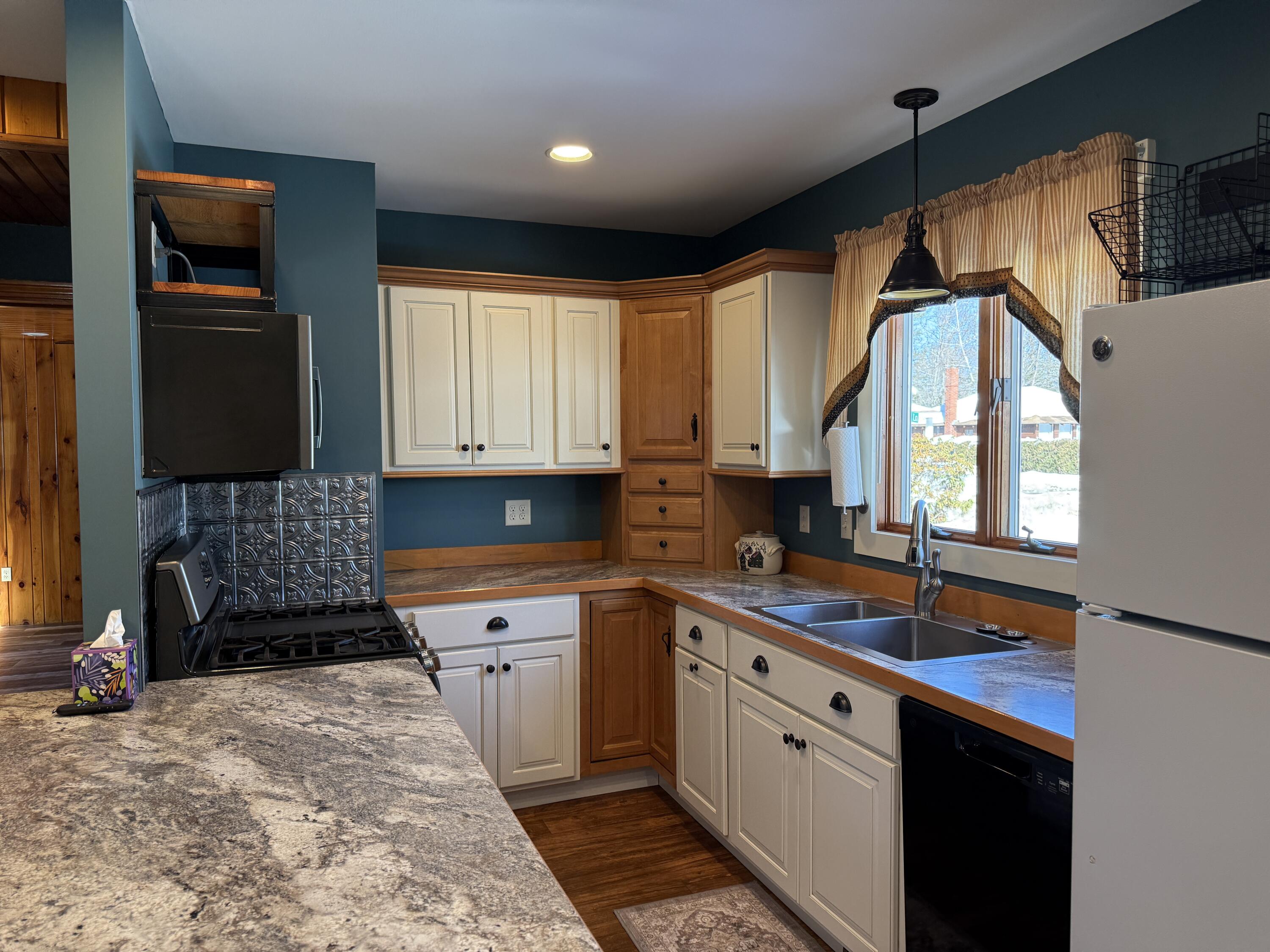 3 Meadow Lane Standish, ME 04084 - Photo 19 of 58 IMG_1471