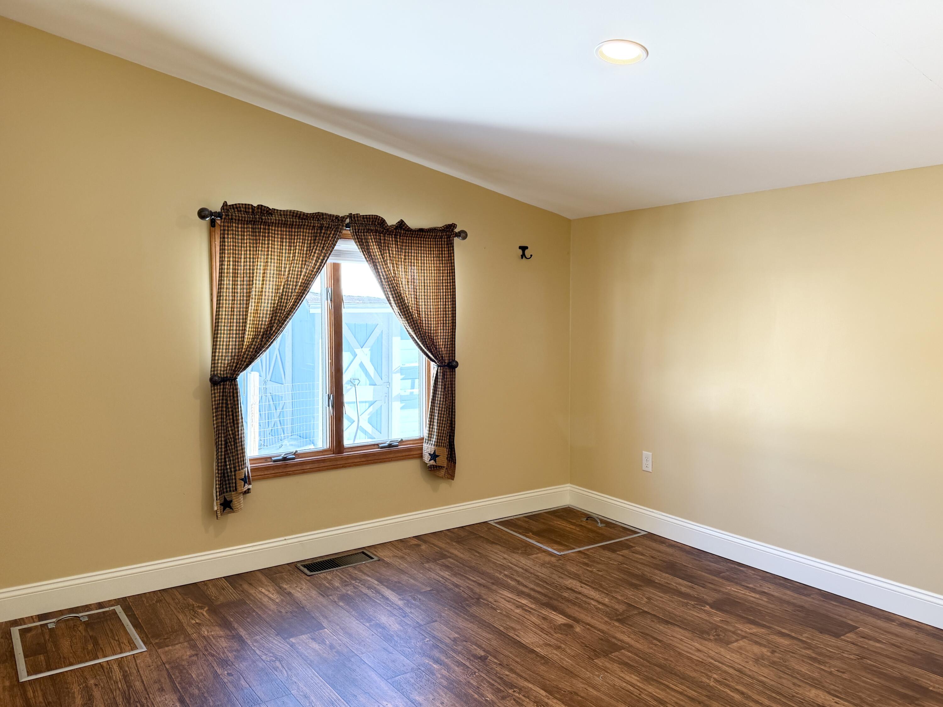 3 Meadow Lane Standish, ME 04084 - Photo 27 of 58 IMG_1437