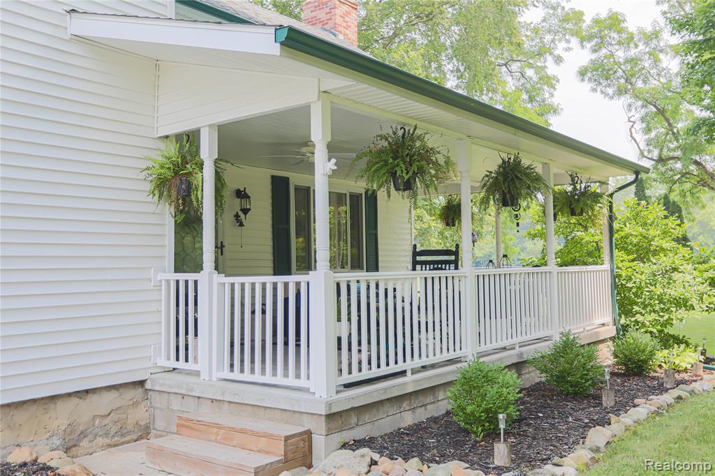 7284 Beard Road North Street, MI 48049 - Photo 3 of 76