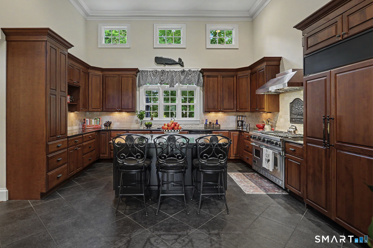 263 Putting Green Road Fairfield, CT 06825 - Photo 4 of 39 Gallery Image 4
