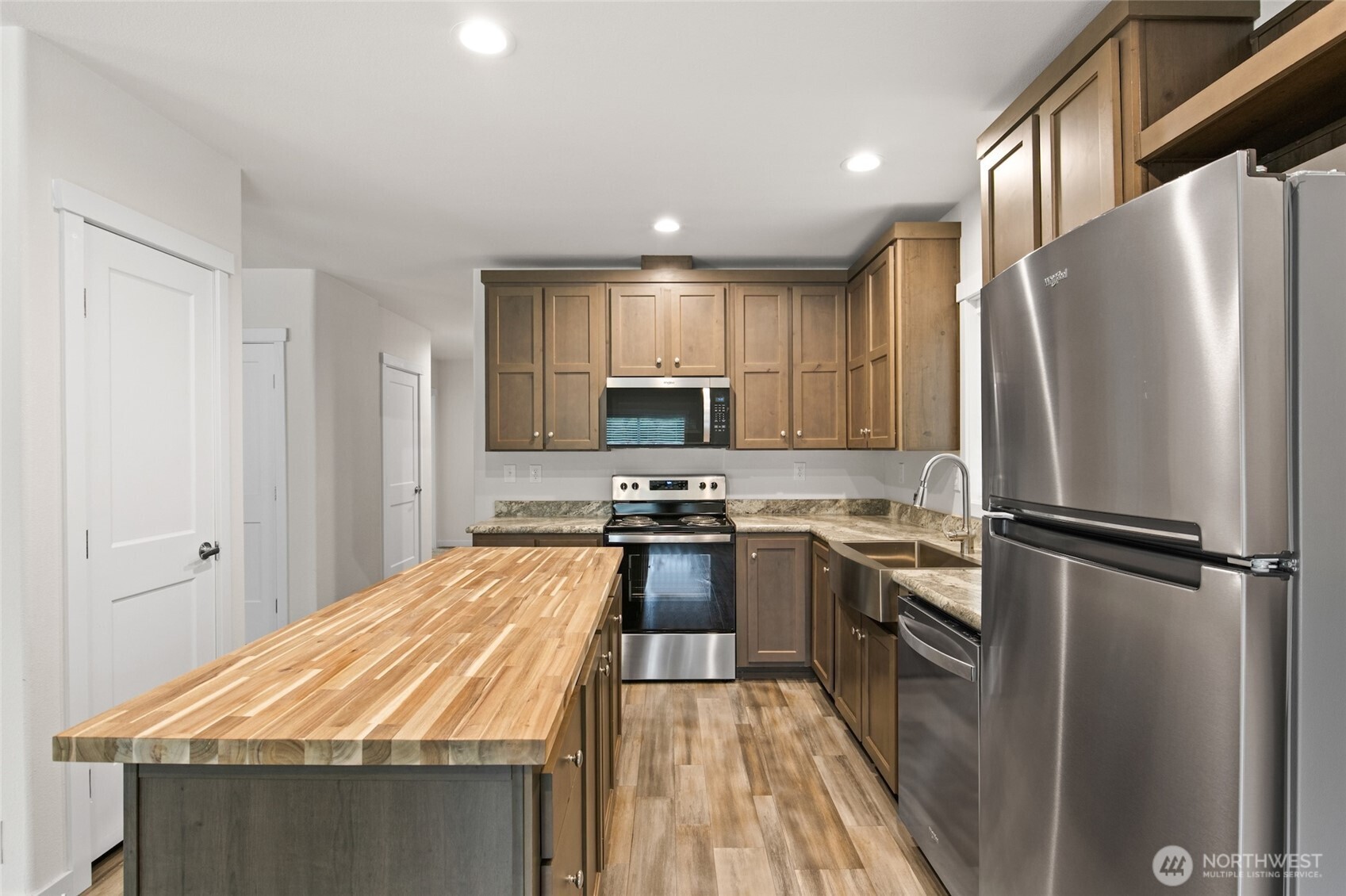 32501 Northeast 50th Street, Unit 31 Carnation, WA 98014 - Photo 9 of 28