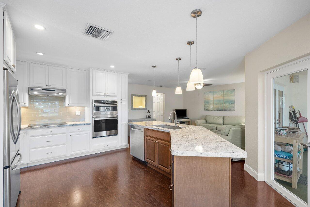 1330 Sabal Lakes Road Delray Beach, FL 33445 - Photo 10 of 40 1330 Sabal Lakes - Kitchen Full