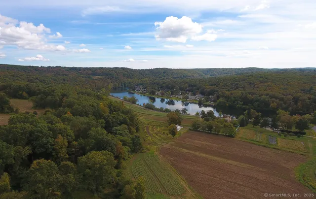 $3,500 | 124 Purchase Brook Road, Southbury, CT 06488