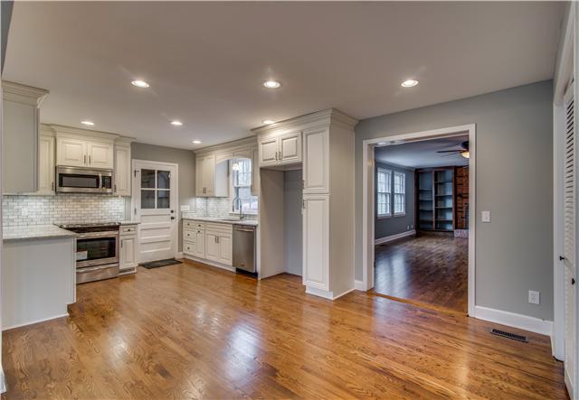 612 Hogan Road Nashville, TN 37220 - Photo 5 of 17 Gallery Image 5