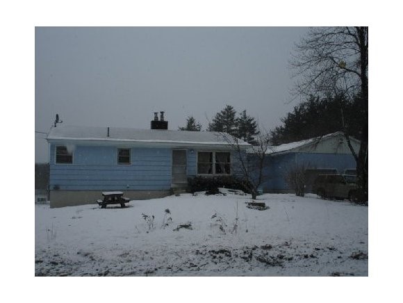 34 Castle Hill Road Pelham, NH 03076 - Photo 1 of 1