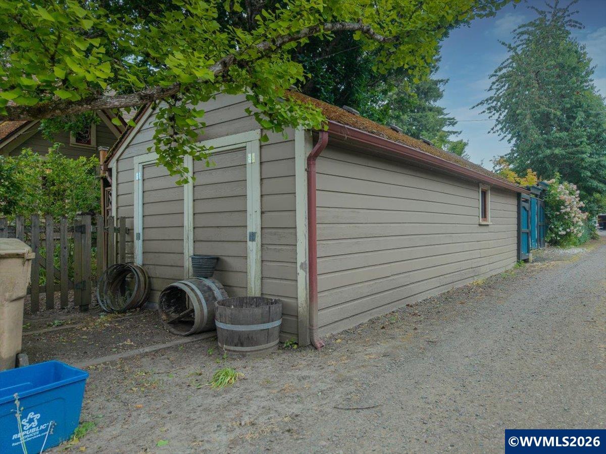 404 Southwest 6th Street Corvallis, OR 97333 - Photo 37 of 49