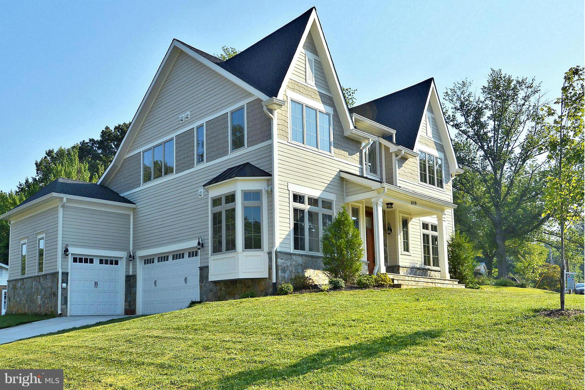 619 Tapawingo Road Southwest Vienna, VA 22180 - Photo 1 of 30 Exterior (General)