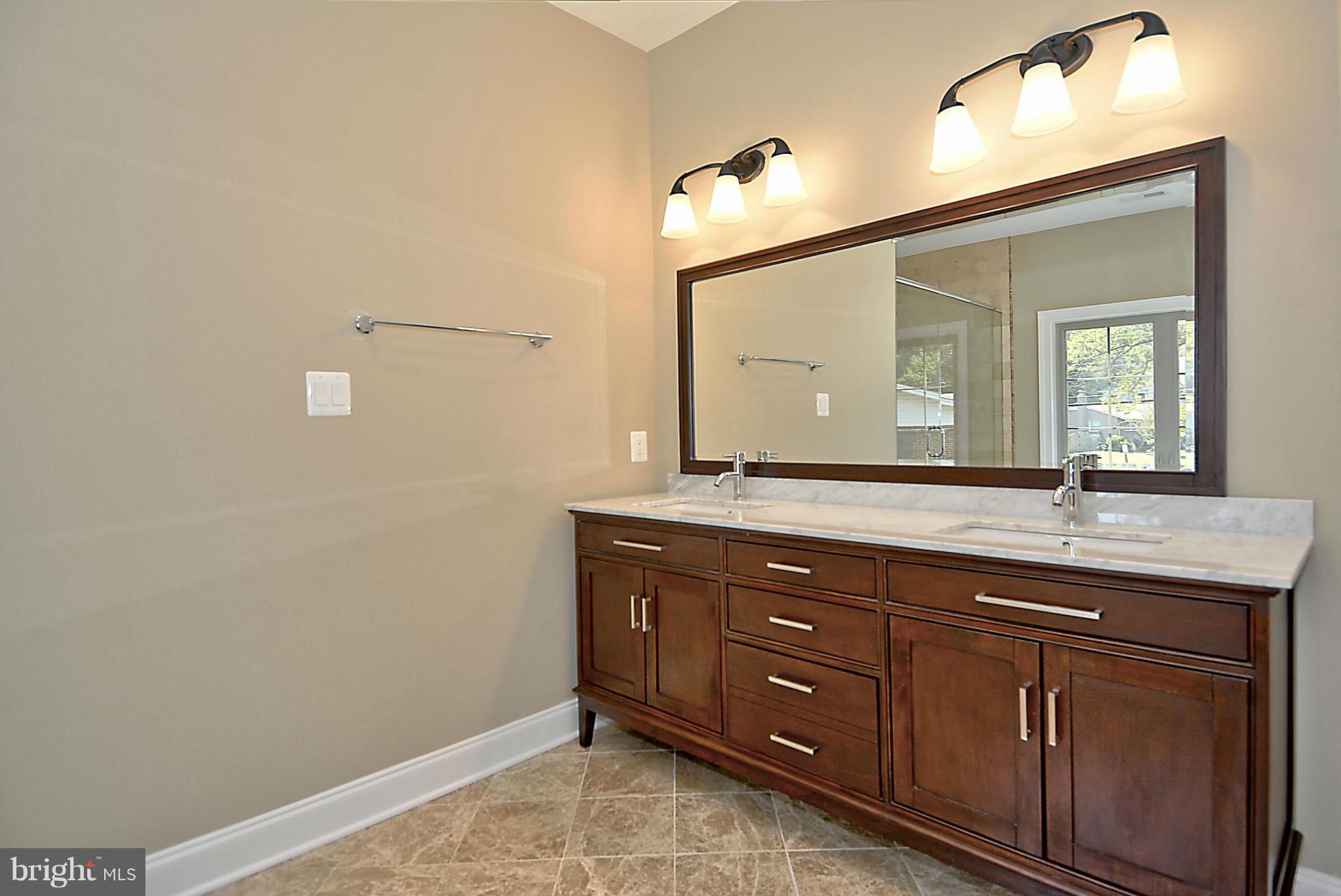 619 Tapawingo Road Southwest Vienna, VA 22180 - Photo 19 of 30 Bath