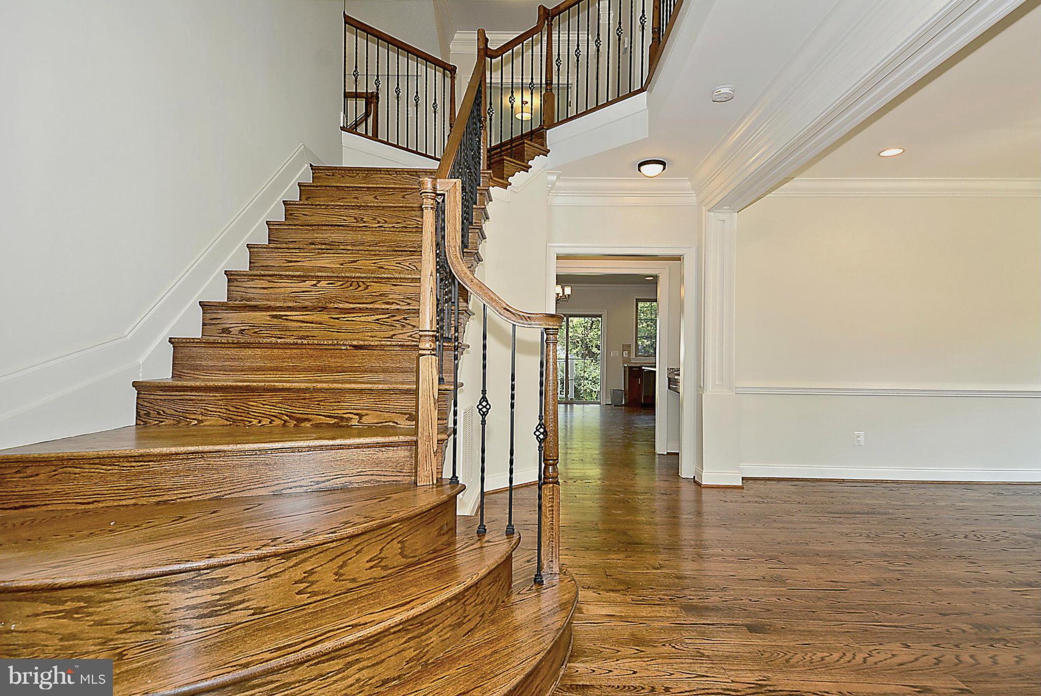 619 Tapawingo Road Southwest Vienna, VA 22180 - Photo 7 of 30 Staircase