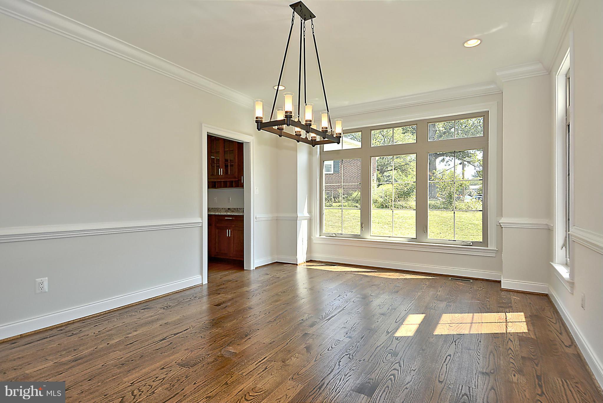 619 Tapawingo Road Southwest Vienna, VA 22180 - Photo 8 of 30 Dining Room