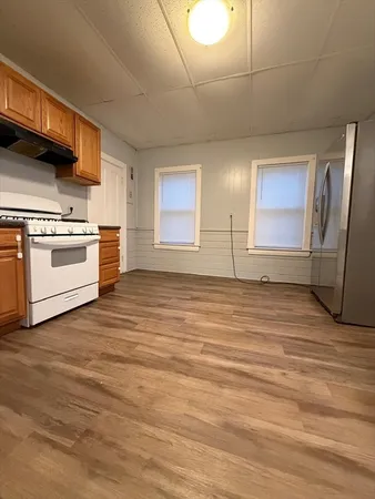 $2,300 | 34 Enterprise Street, Unit 2, Brockton, MA 02301