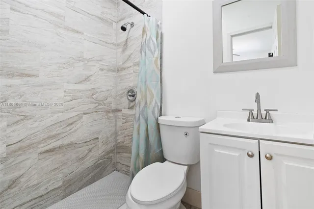 $995,000 | 2946 Southwest 26th Street, Miami, FL 33133