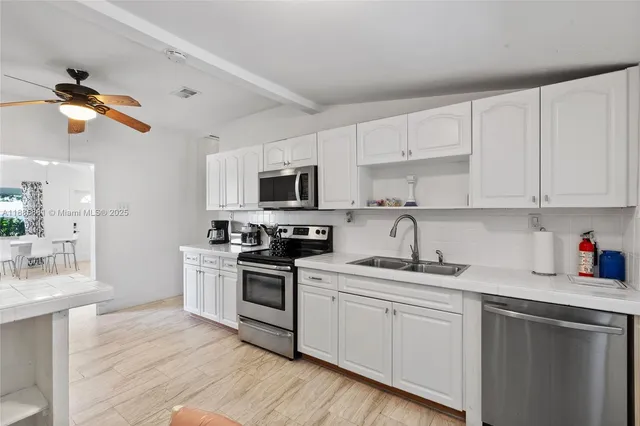 $995,000 | 2946 Southwest 26th Street, Miami, FL 33133