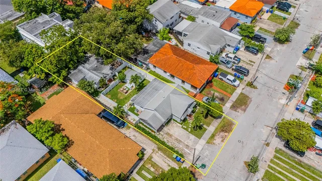 $995,000 | 2946 Southwest 26th Street, Miami, FL 33133