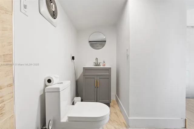 $995,000 | 2946 Southwest 26th Street, Miami, FL 33133