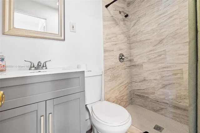 $995,000 | 2946 Southwest 26th Street, Miami, FL 33133