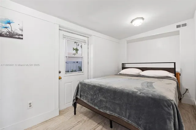 $995,000 | 2946 Southwest 26th Street, Miami, FL 33133