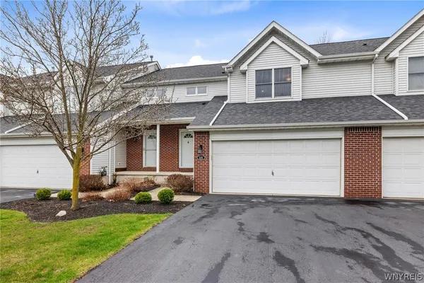 $369,000 | 5376 Village Station Circle, Clarence, NY 14221