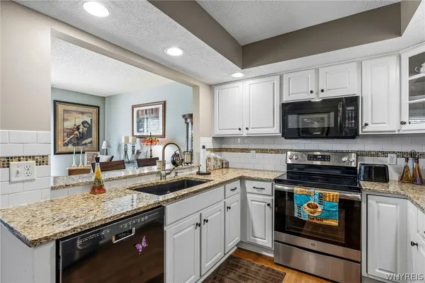 $369,000 | 5376 Village Station Circle, Clarence, NY 14221