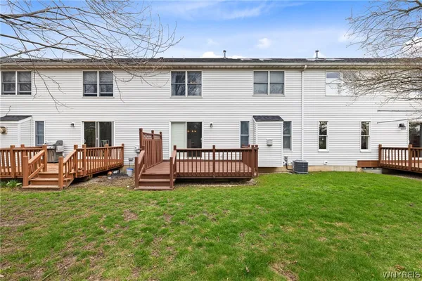 $369,000 | 5376 Village Station Circle, Clarence, NY 14221