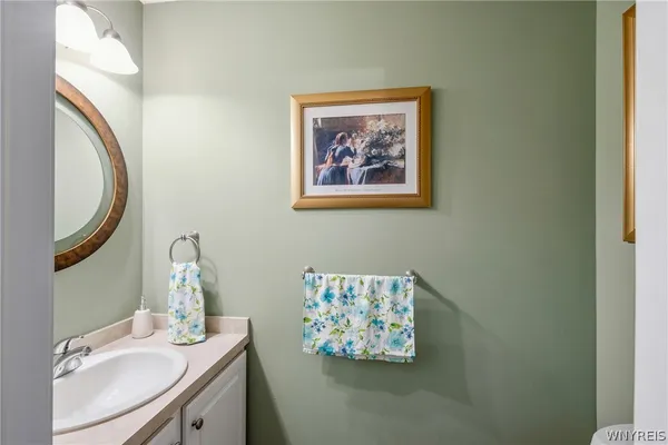 $369,000 | 5376 Village Station Circle, Clarence, NY 14221