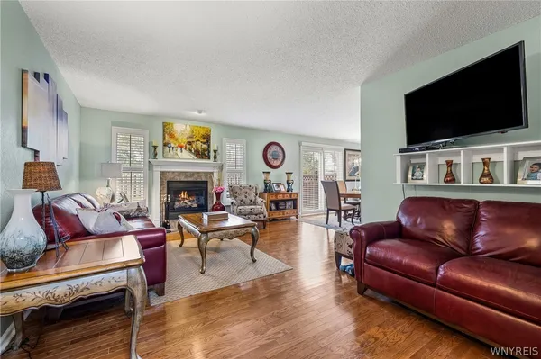 $369,000 | 5376 Village Station Circle, Clarence, NY 14221