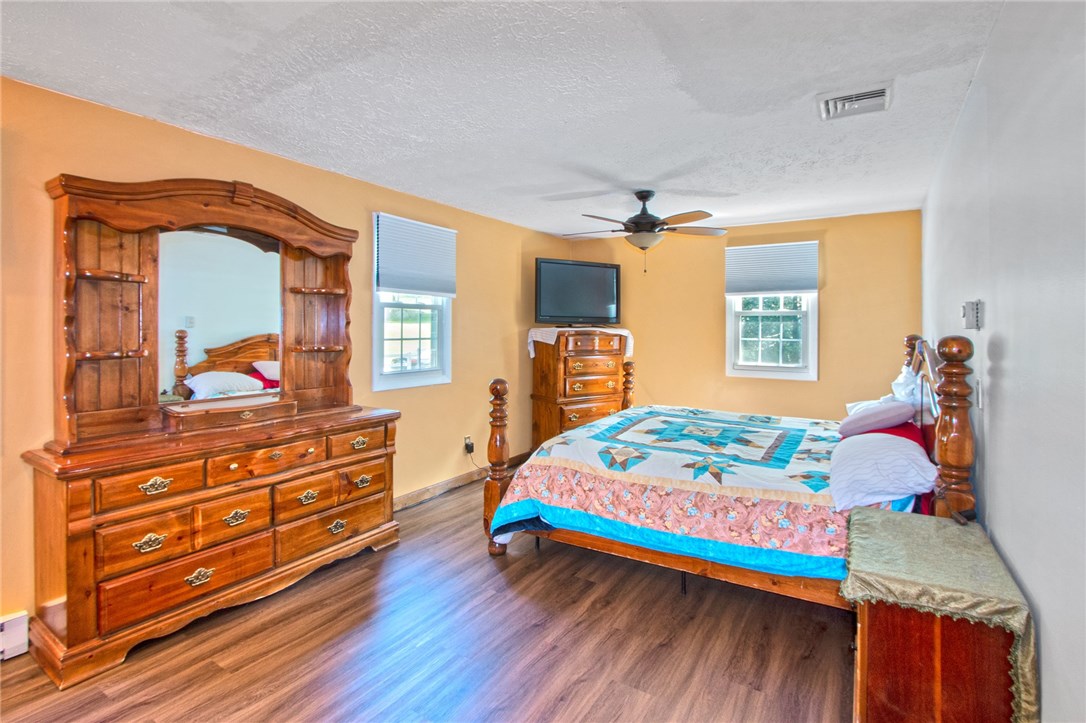 21 Robin Way Westerly, RI 02891 - Photo 16 of 33
