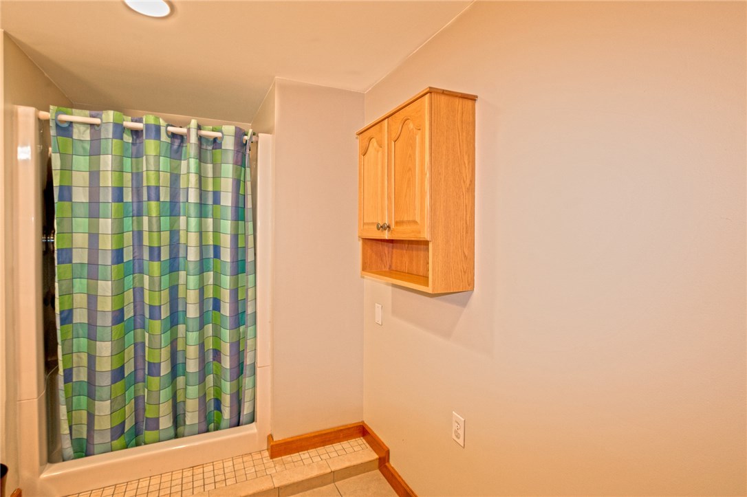 21 Robin Way Westerly, RI 02891 - Photo 18 of 33