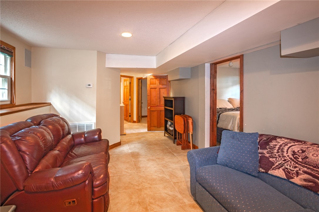 21 Robin Way Westerly, RI 02891 - Photo 24 of 33