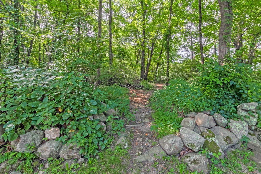 21 Robin Way Westerly, RI 02891 - Photo 27 of 33