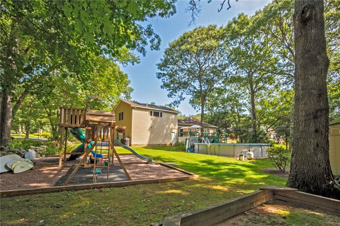 21 Robin Way Westerly, RI 02891 - Photo 29 of 33
