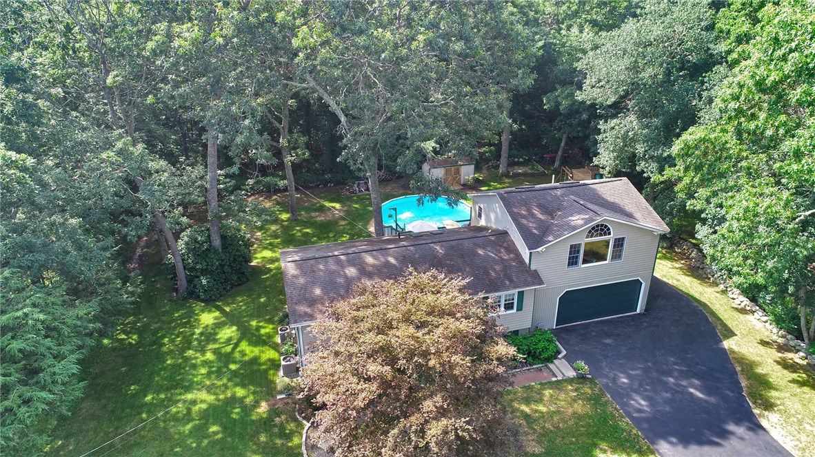 21 Robin Way Westerly, RI 02891 - Photo 32 of 33