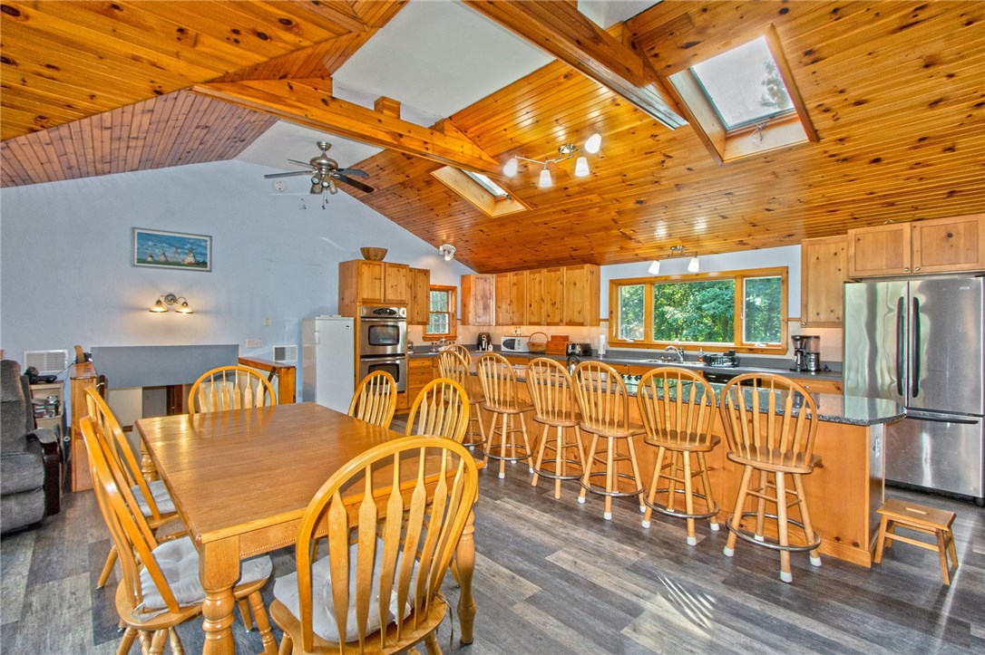 21 Robin Way Westerly, RI 02891 - Photo 7 of 33