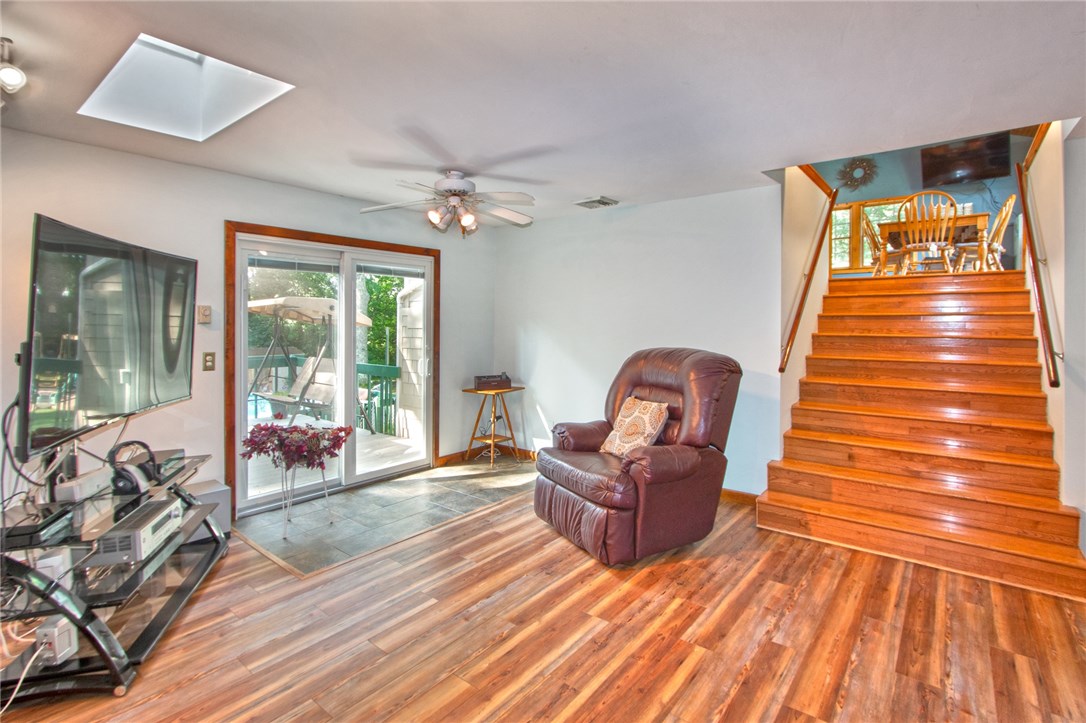 21 Robin Way Westerly, RI 02891 - Photo 9 of 33