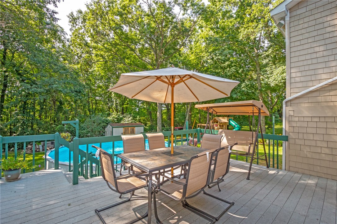 21 Robin Way Westerly, RI 02891 - Photo 10 of 33