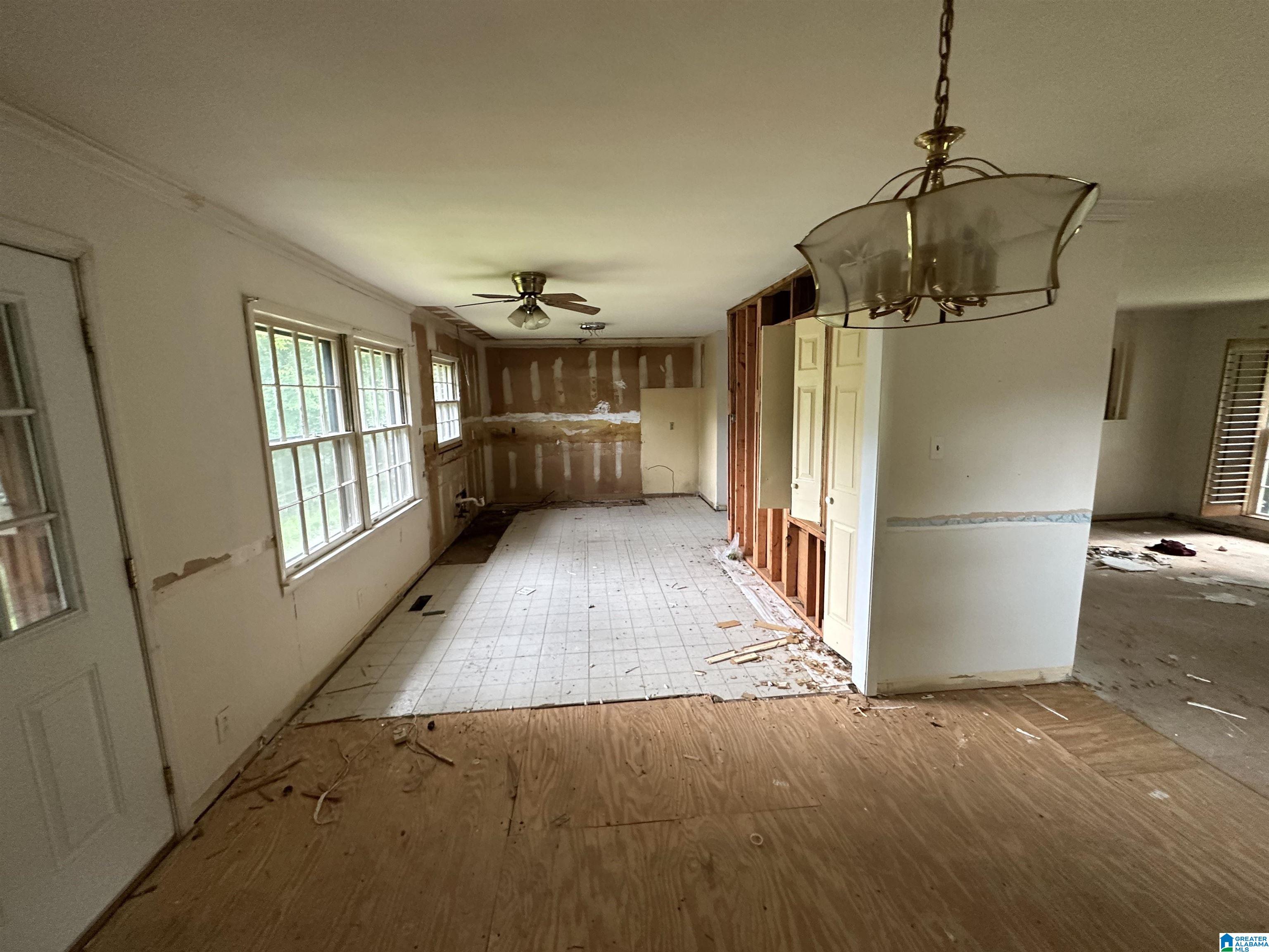 113 Hillside Road Bessemer, AL 35020 - Photo 6 of 23