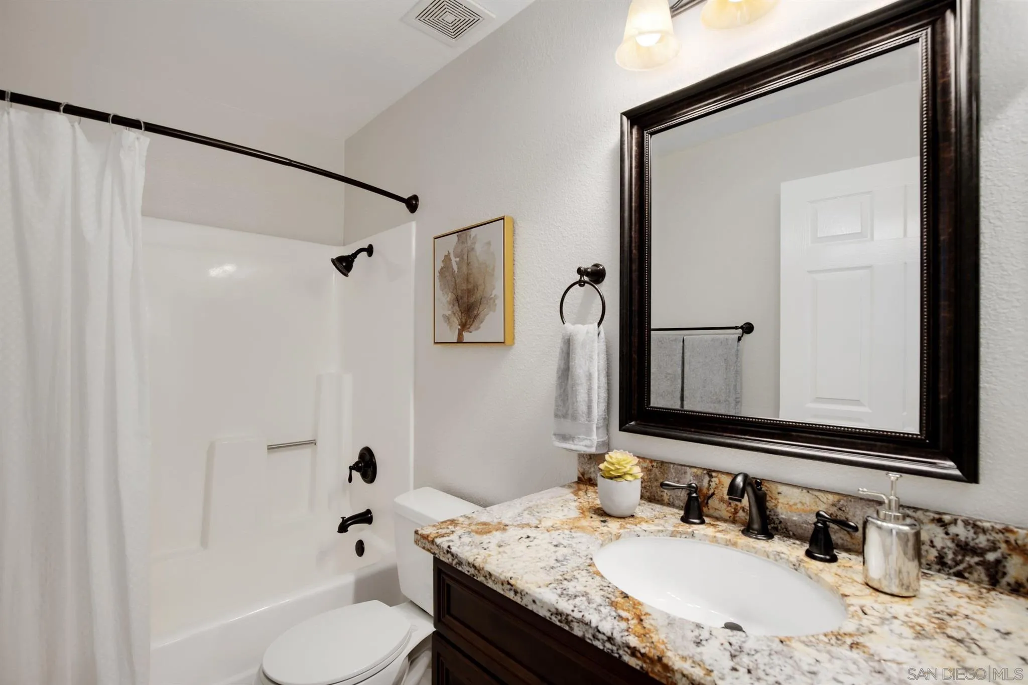 4337 Dowitcher Way Oceanside, CA 92057 - Photo 20 of 30 Gallery Image 20