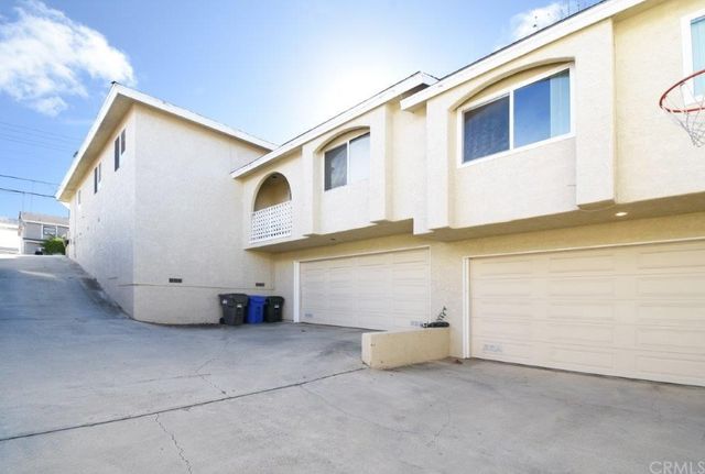 $1,760,000 | 1921 Voorhees Avenue, Redondo Beach, CA 90278