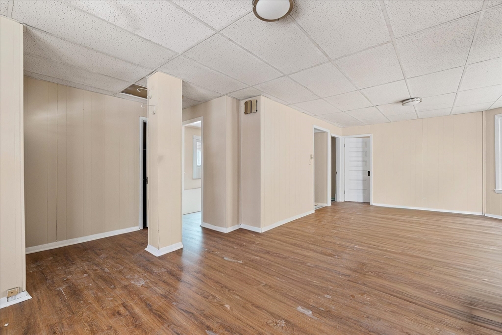 189-191 Northampton Avenue Springfield, MA 01109 - Photo 11 of 39 a view of empty room with wooden floor