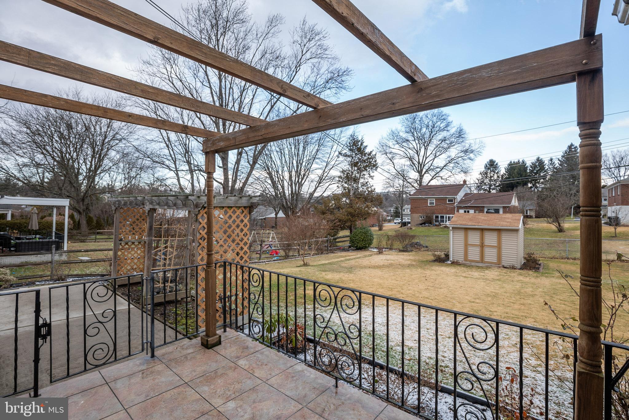 1841 Edmund Road Abington, PA 19001 - Photo 23 of 26 Patio