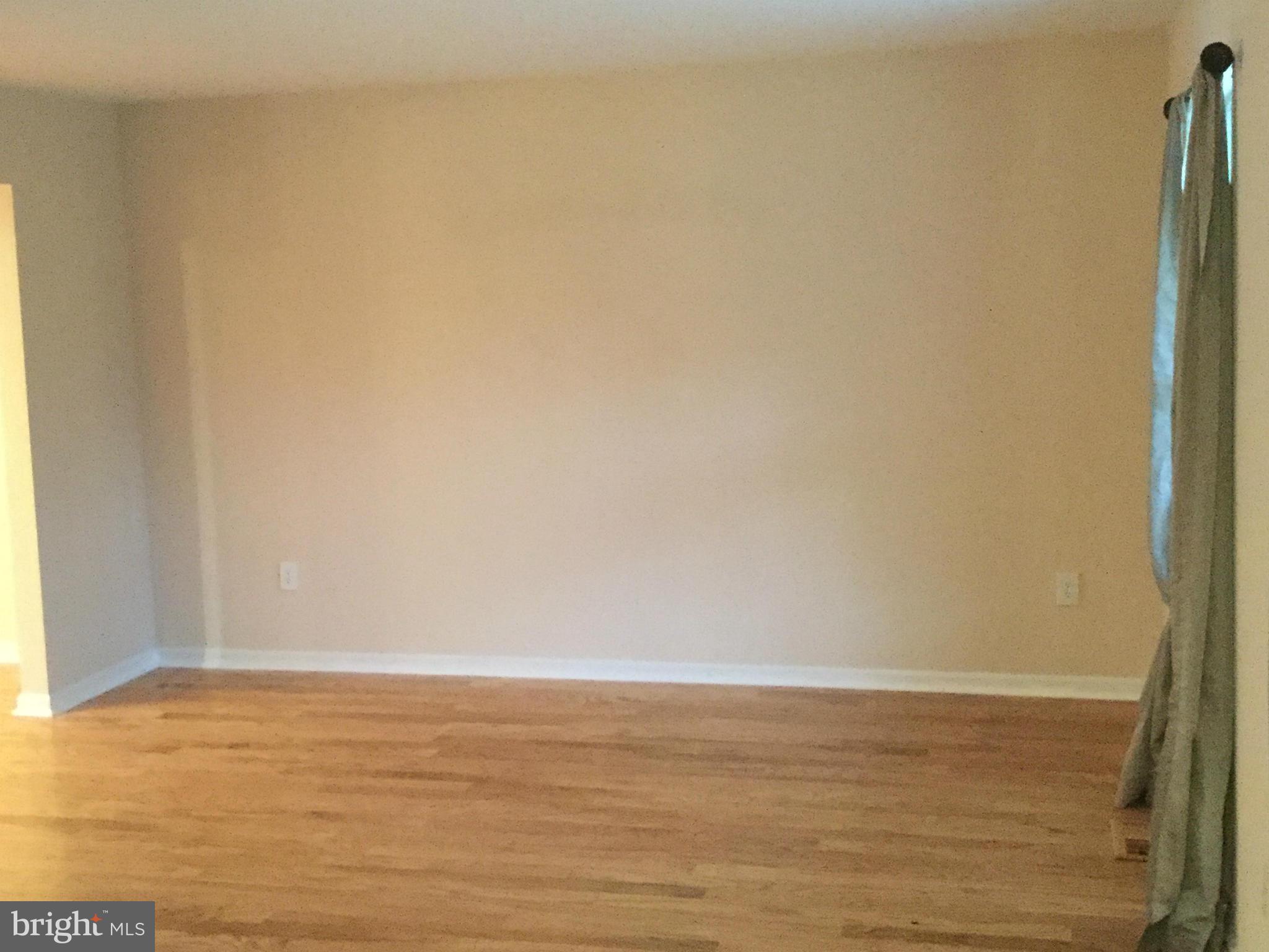 1432 Columbia Beach Road Shady Side, MD 20764 - Photo 6 of 23 Living Room